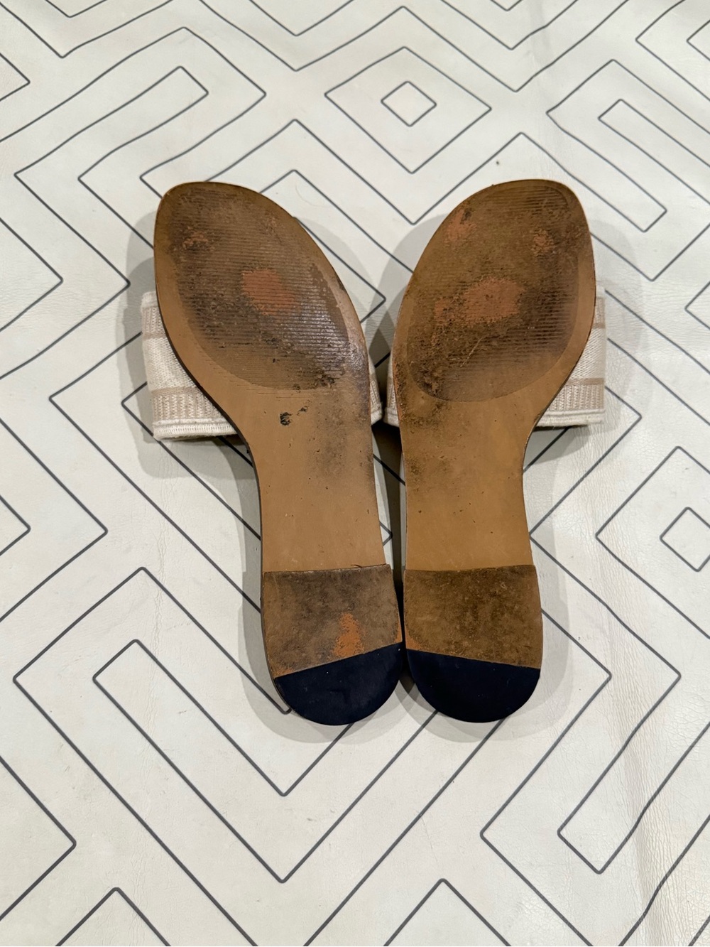 Steve Madden Know 'St. Tropez' Sandals - Picture 8 of 10
